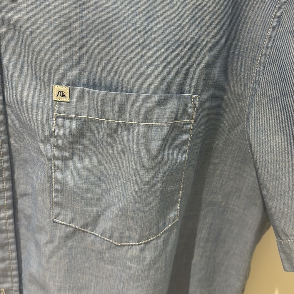 QuickSilver Button-Up - Picture 3 of 4